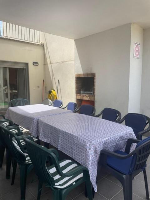 Chalet Adosado Entero, Bbq Y Piscina Comunitaria Sabinanigo Ngoại thất bức ảnh